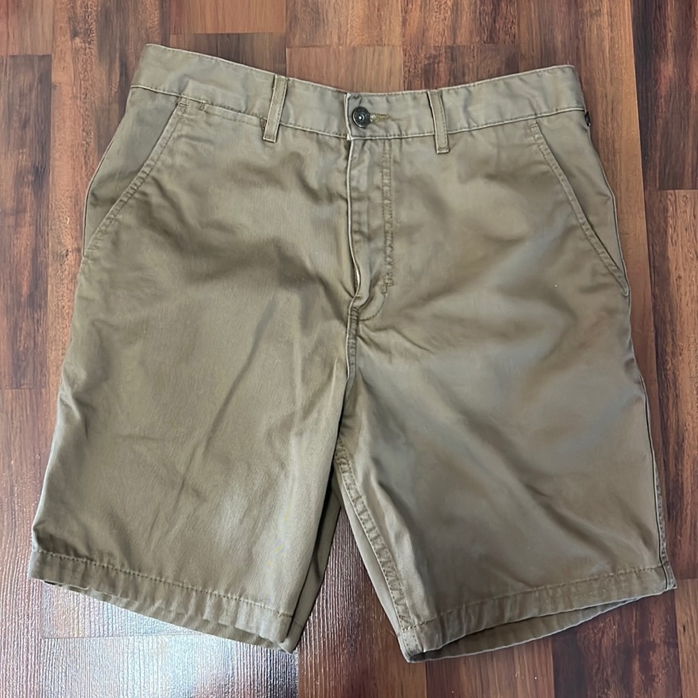 Free World shorts. Men’s size 30. Tan/Khaki colored